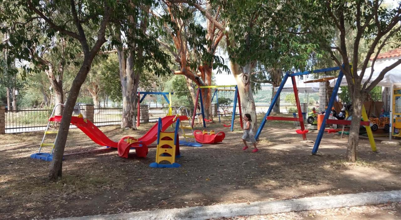 Camping Drepanos Igoumenitsa Bagian luar foto